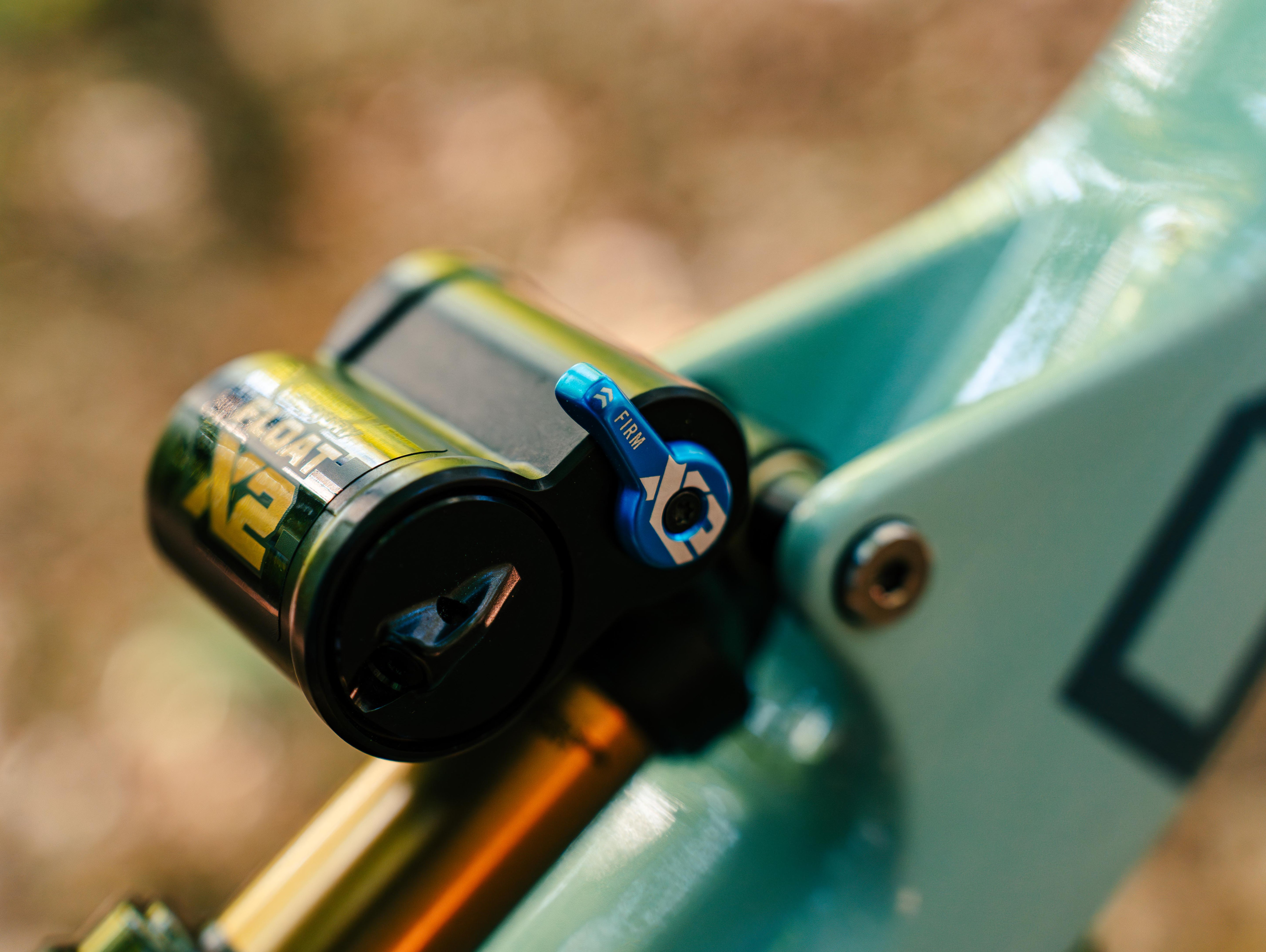 Deviate Cycles 2025 Highlander II Frame + 2025 Fox Factory Float X2 Rear Shock